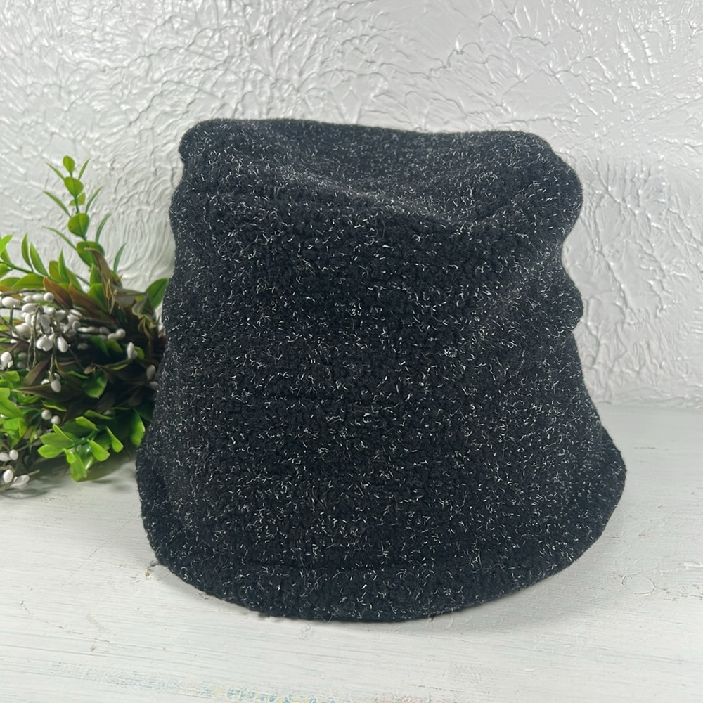 Black Textured Bucket Hat With White  Accents Retro Style Bucket hat - Picture 5 of 15